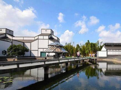 ��I(y��)���S����Ƭ��˼�е������c��(chu��ng)��